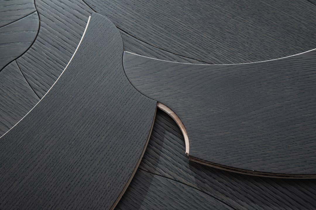 Bergama — Metallic Oak (5)