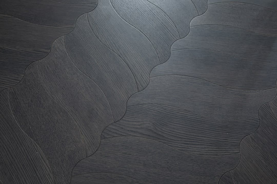 Bergama — Metallic Oak (9)