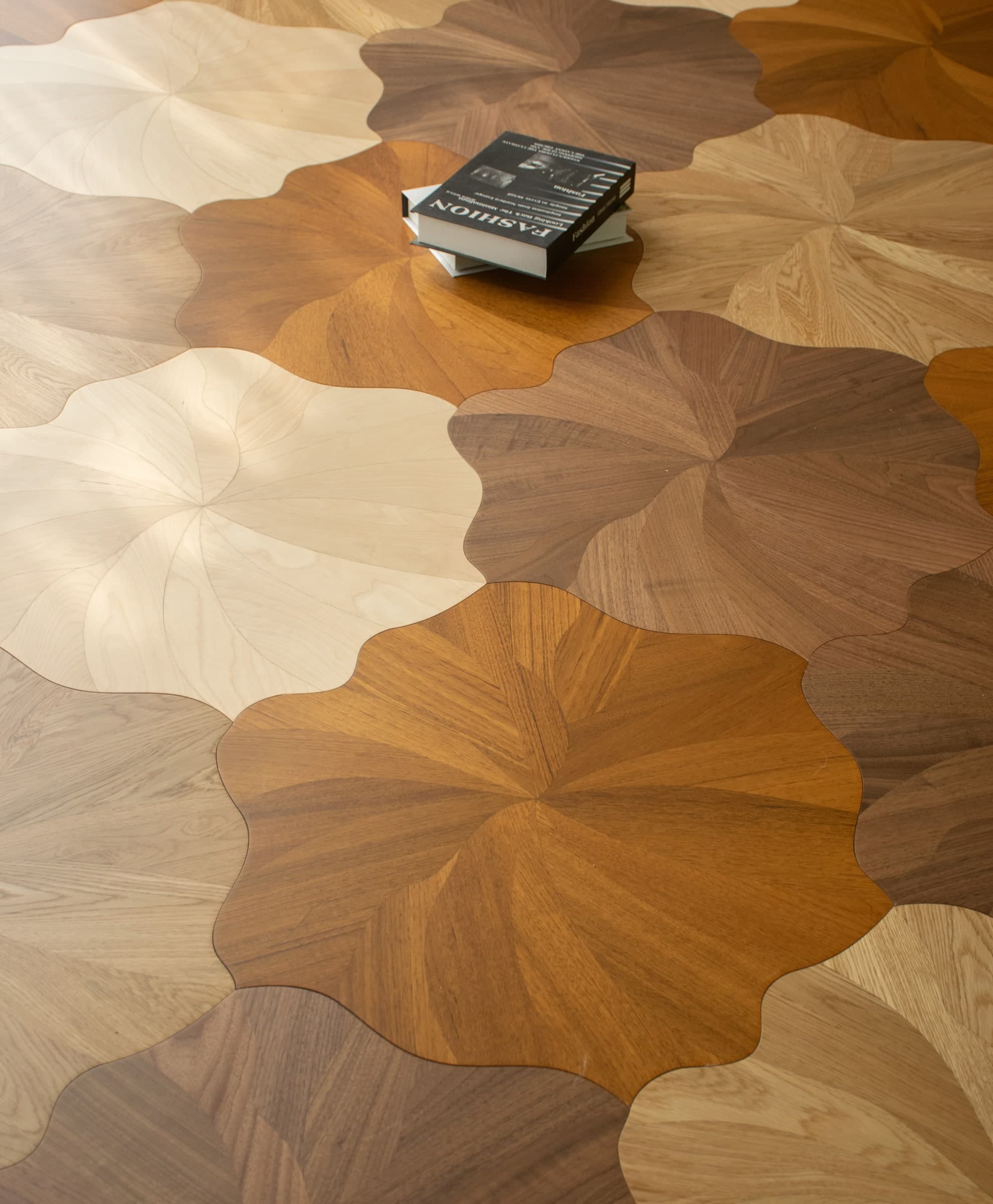 Efes — Four-Wood Set (Oak · Walnut · Teak · Birch) (1)