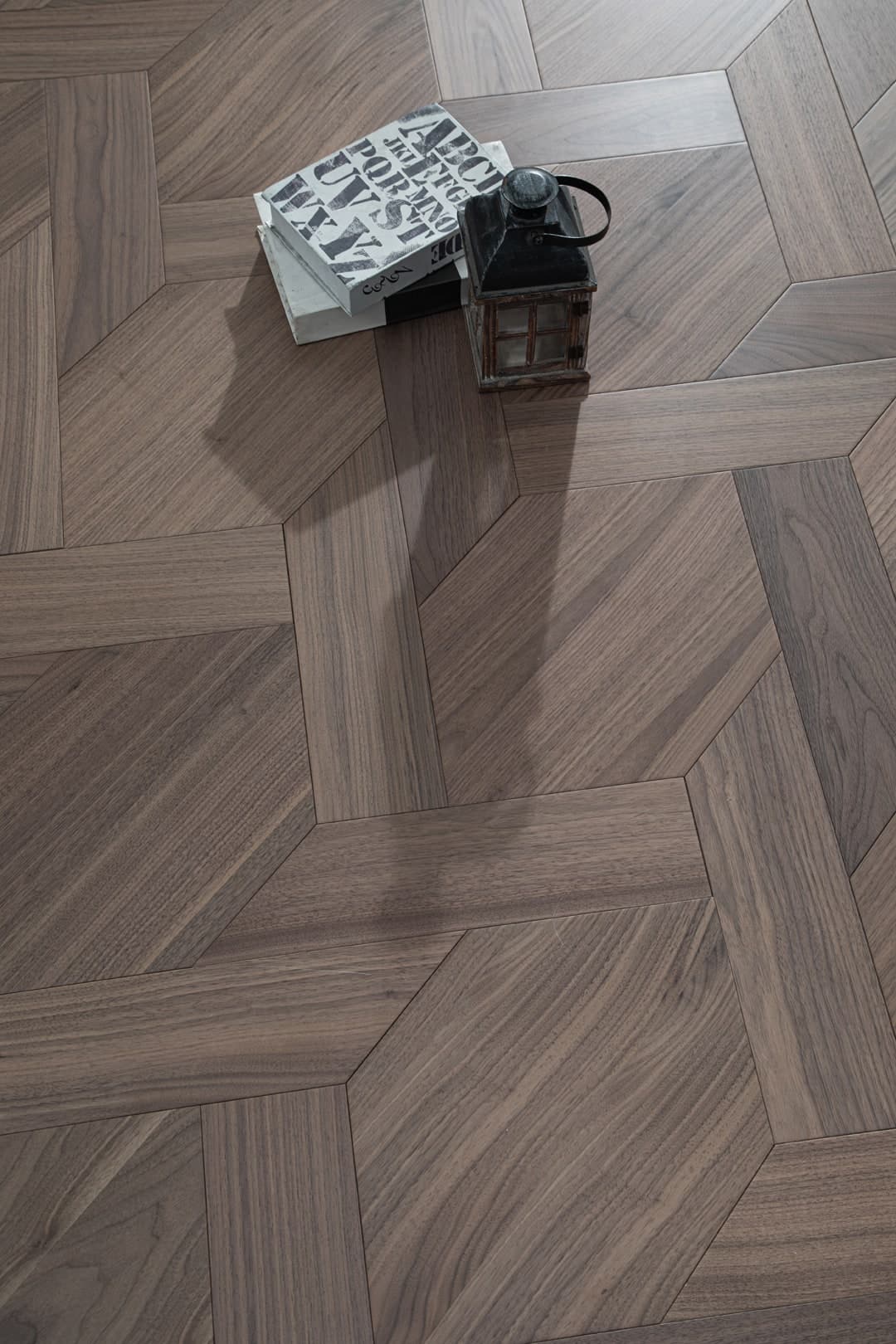 Milet — Walnut (Smooth) (4)