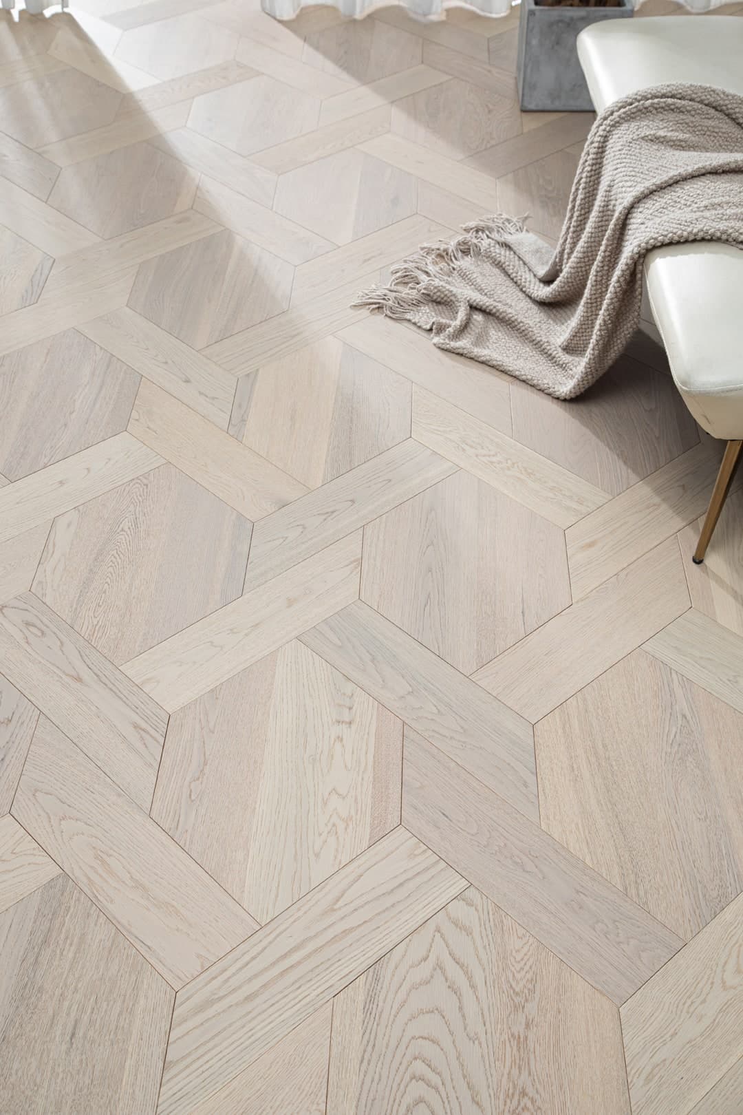 Milet — Metallic Oak (3)