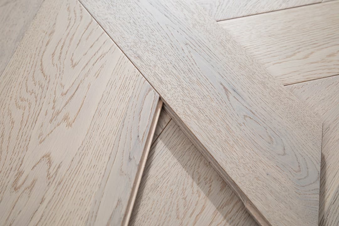 Milet — Metallic Oak (4)