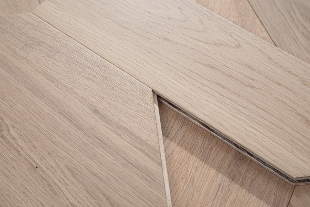 Milet — Natural Oak (Brushed) (7)
