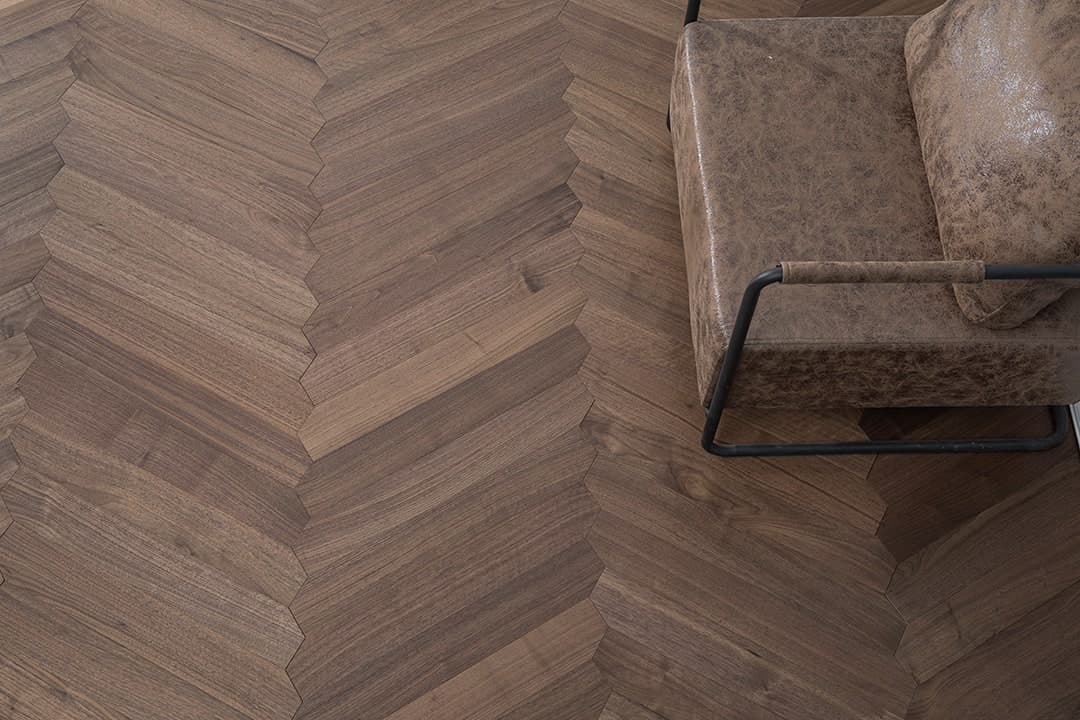 Perge — Walnut (Smooth) (4)