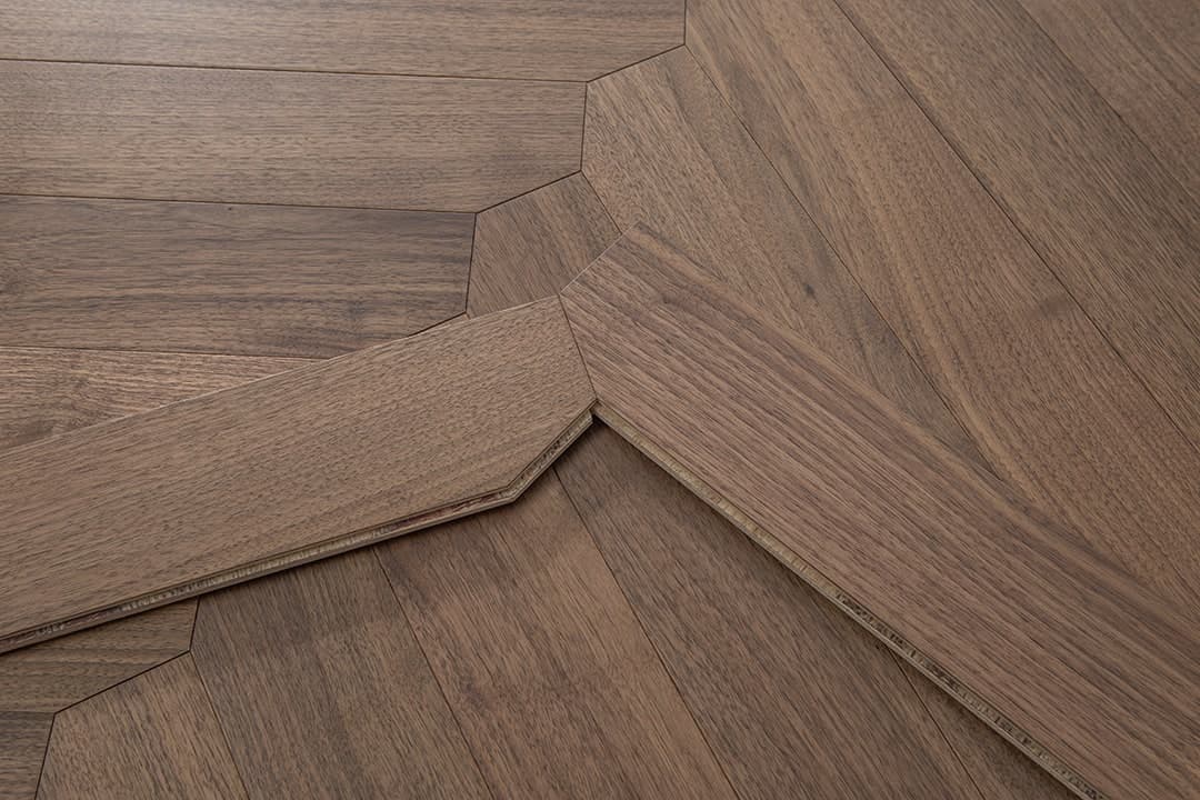 Perge — Walnut (Smooth) (5)