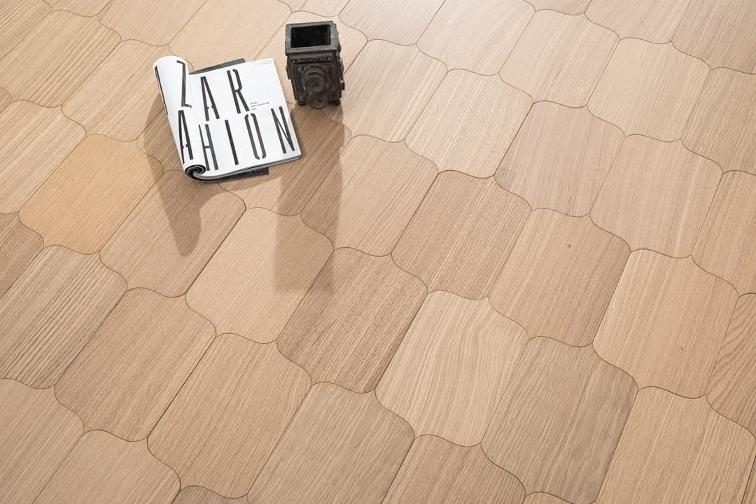 Side — Natural Oak (Brushed) (2)